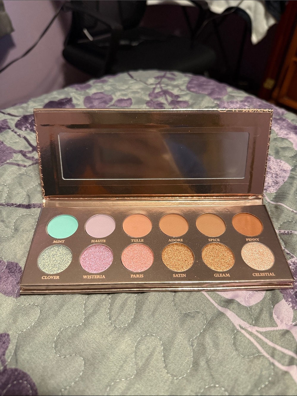 Girlactik Essential Palette Vol 2 NIB Neutral Brown Warm Eyeshadow